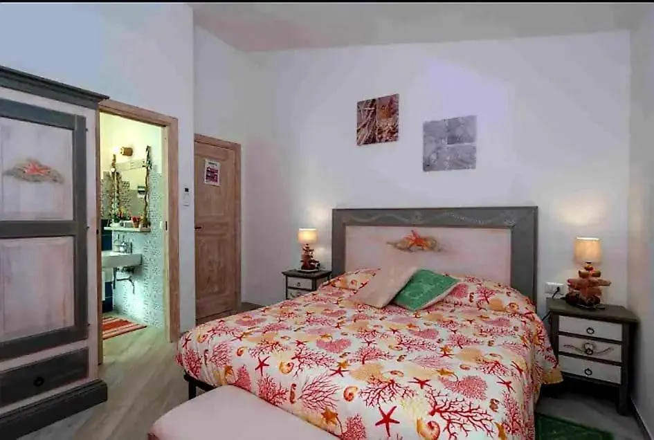 Tenuta Petra Manna Palau 0*,